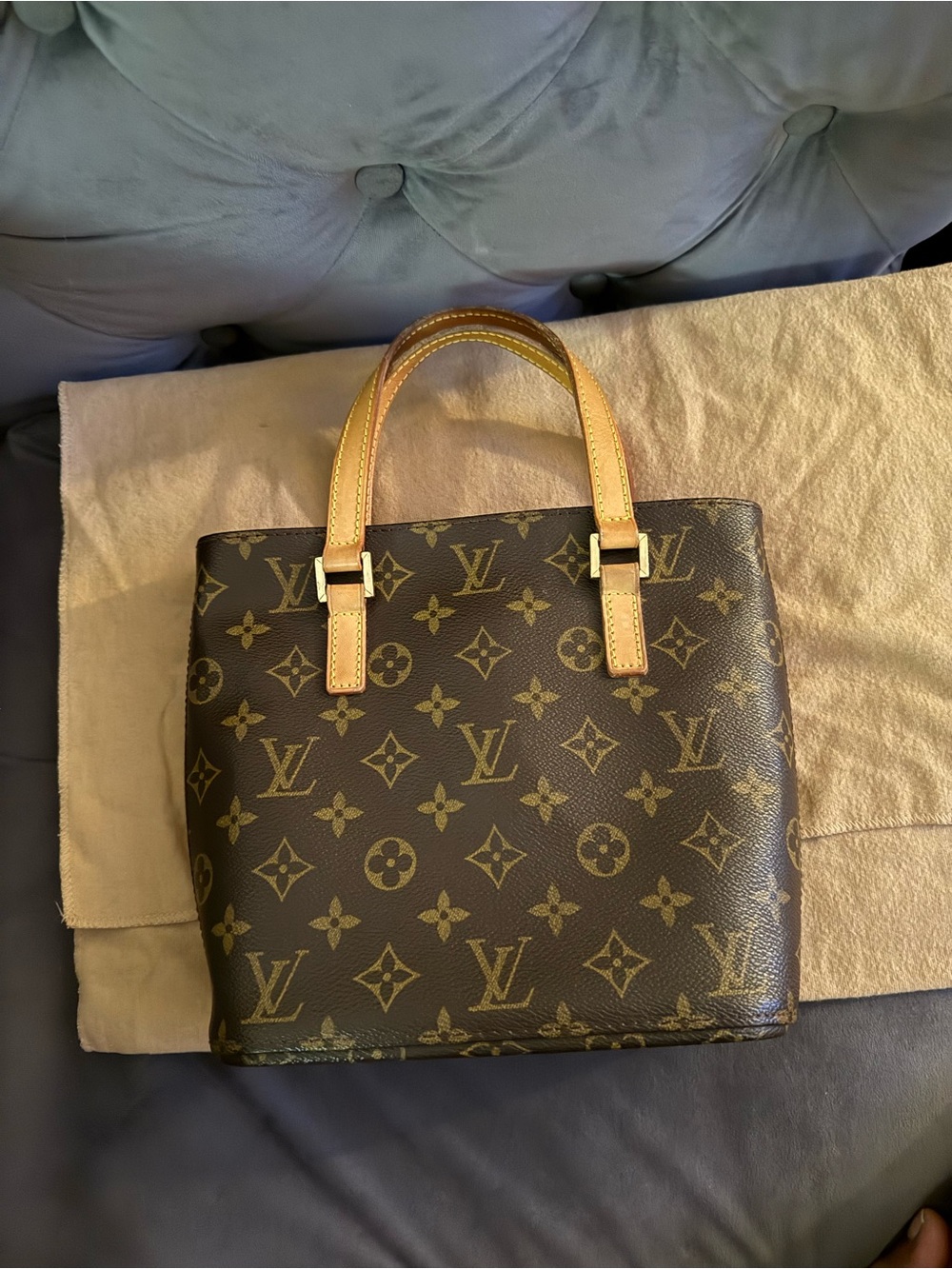 🔥EUC Louis Vuitton Monogram Vavin PM SR1010 comes with dustbag🔥 - Picture 3 of 17